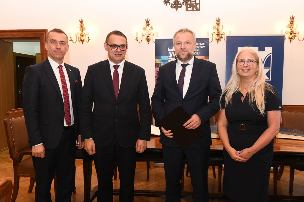 Złoci Wychowankowie z WIEiK