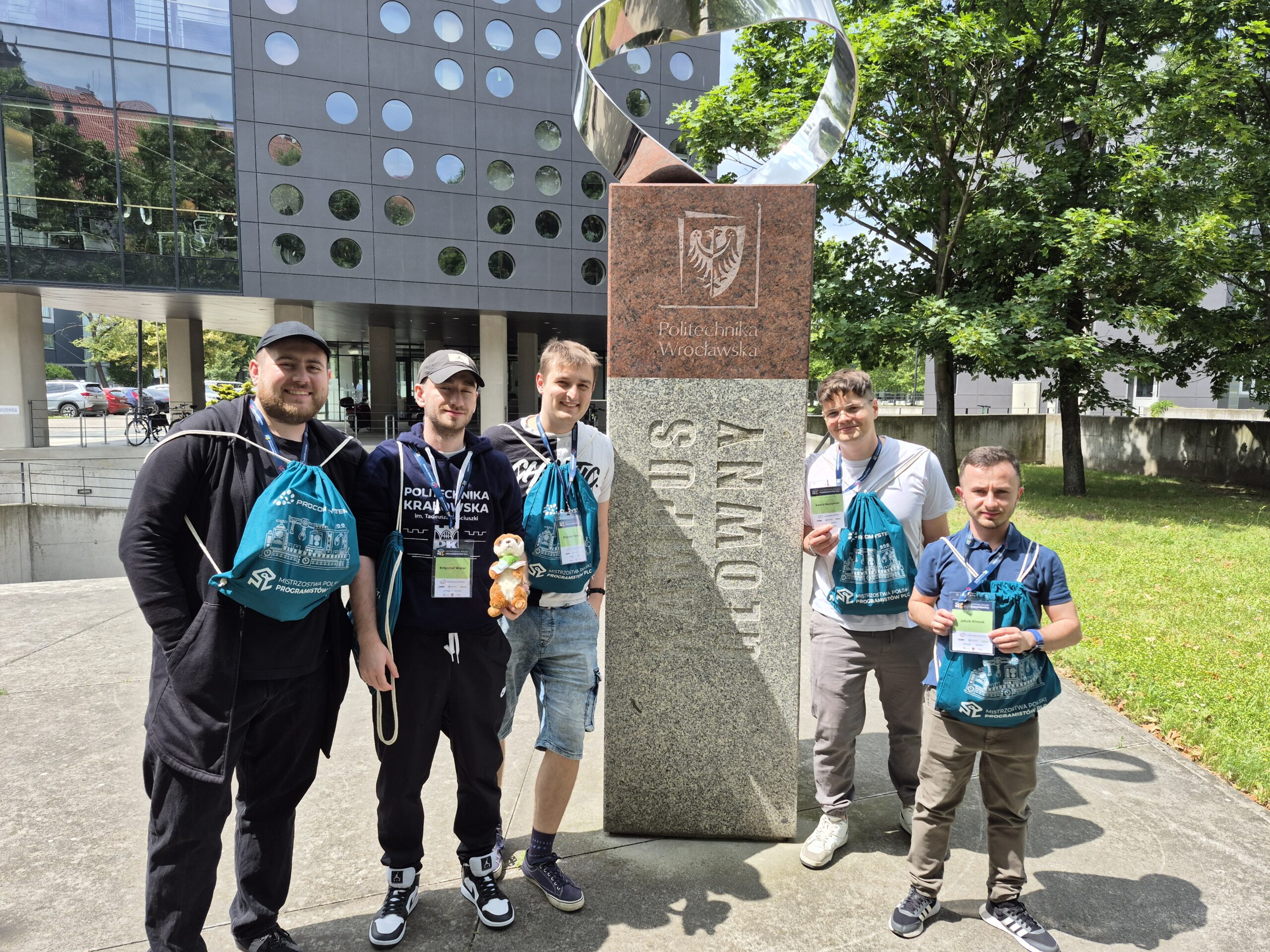 Sukces Koła Naukowego SMiDUE na Mistrzostwach Polski Programowania PLC!