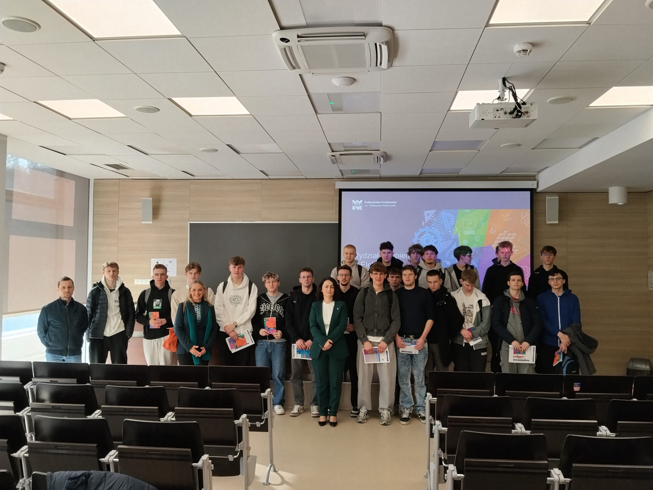 Współpraca w praktyce – Uczniowie ZST w Nowym Targu na naszym Wydziale