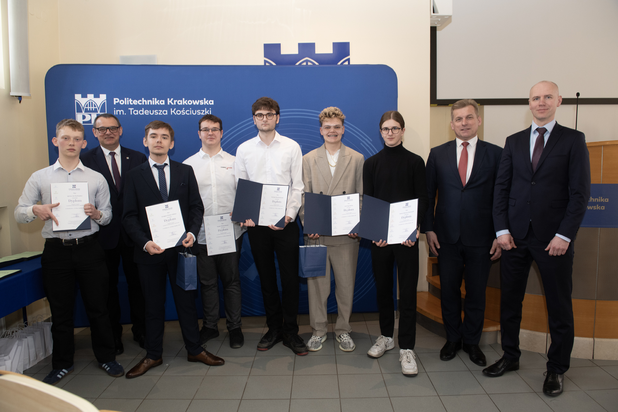 Elektrotechnika i automatyka pierwszy raz w historii dyscypliną konkursu „O Złoty Indeks PK”