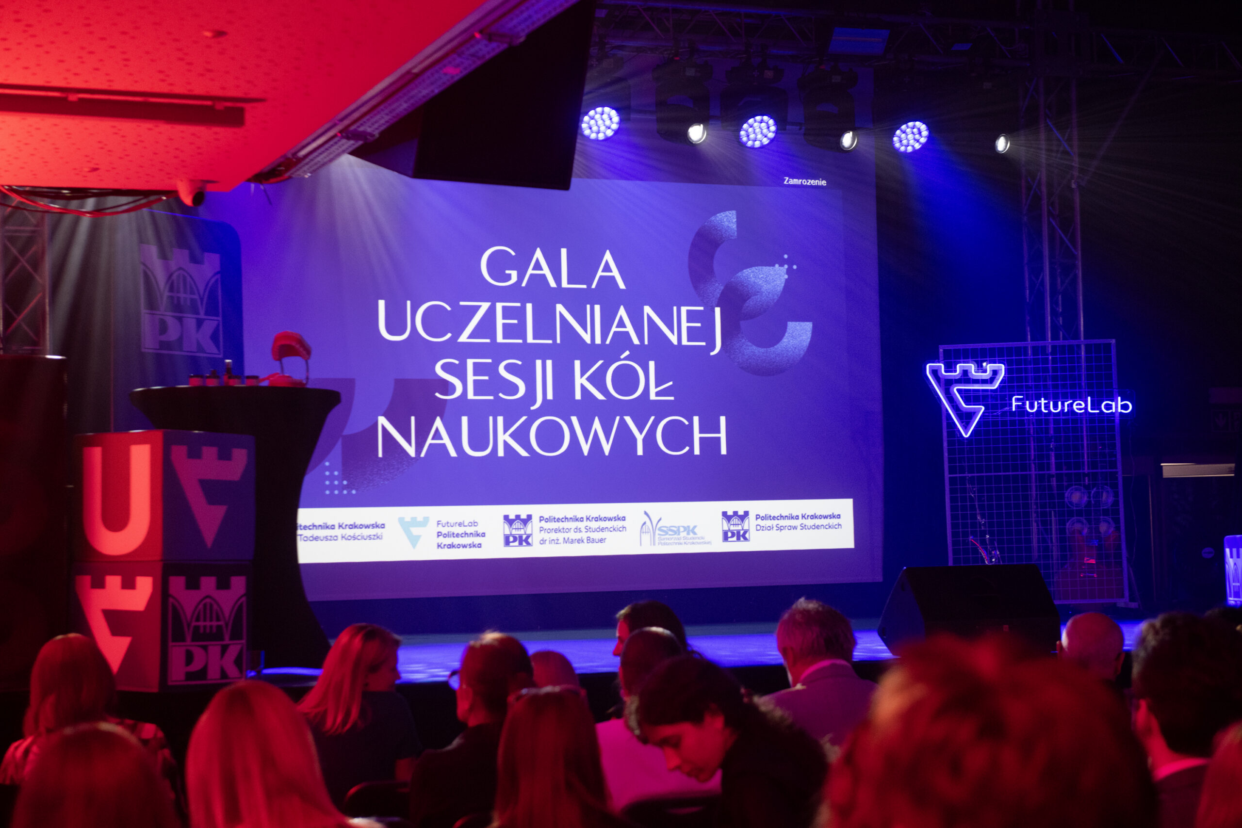 Sukces doktoranta i studentów WIEiK podczas Uczelnianej Sesji Kół Naukowych USKN 2026